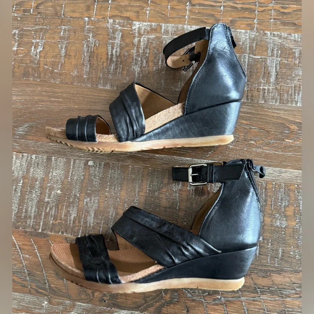 Miz Mooz Black Leather Wedge Sandals